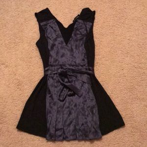 BCBG....Sleeveless Dress Shirt